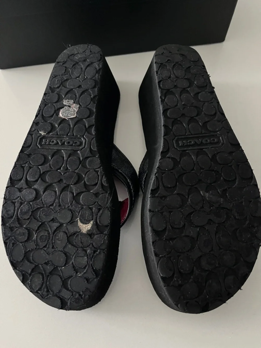 Coach Black Leather Thong Sandals with Red Lining and Gold Logo Box included - Picture 5 of 10